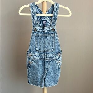 GAP Kids Girls Light Blue Denim Short Overalls XS 4/5